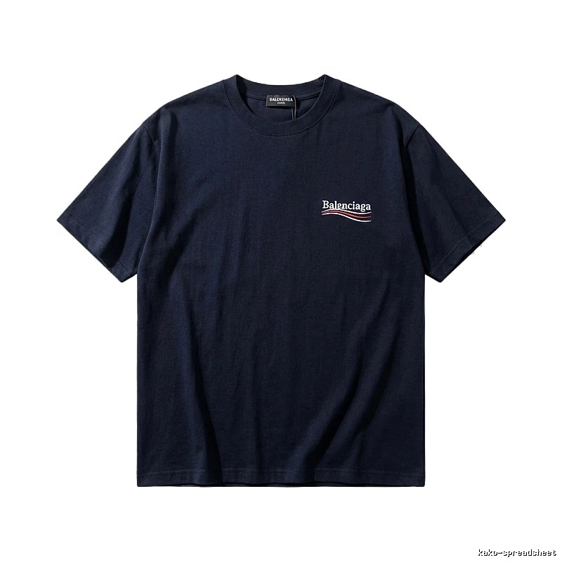 Balenciaga minimalist style black T-shirt