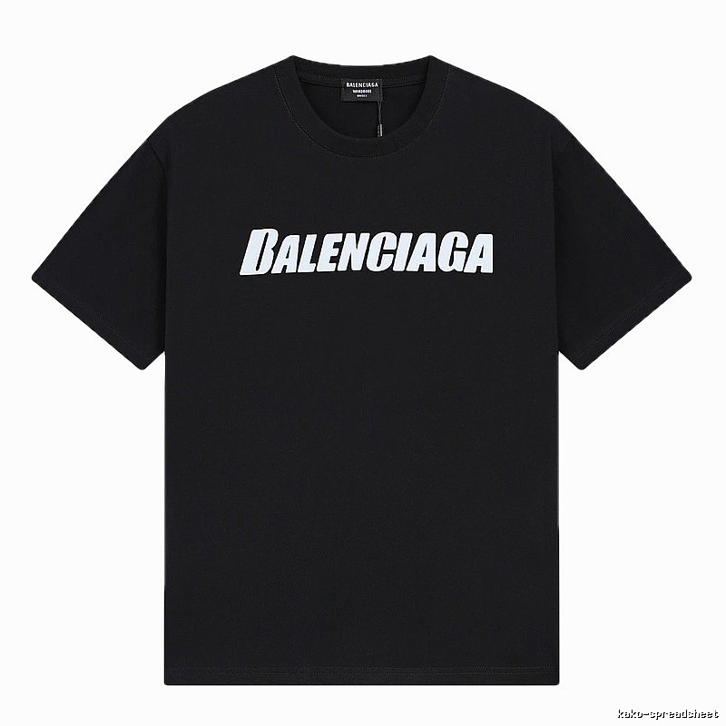 Balenciaga minimalist style black T-shirt