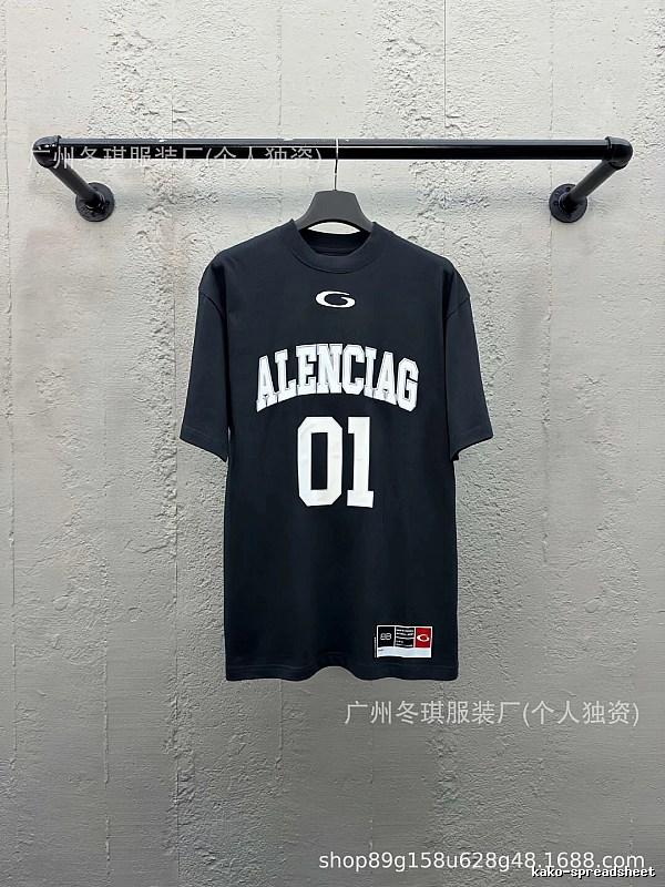 Balenciaga sporty black T-shirt