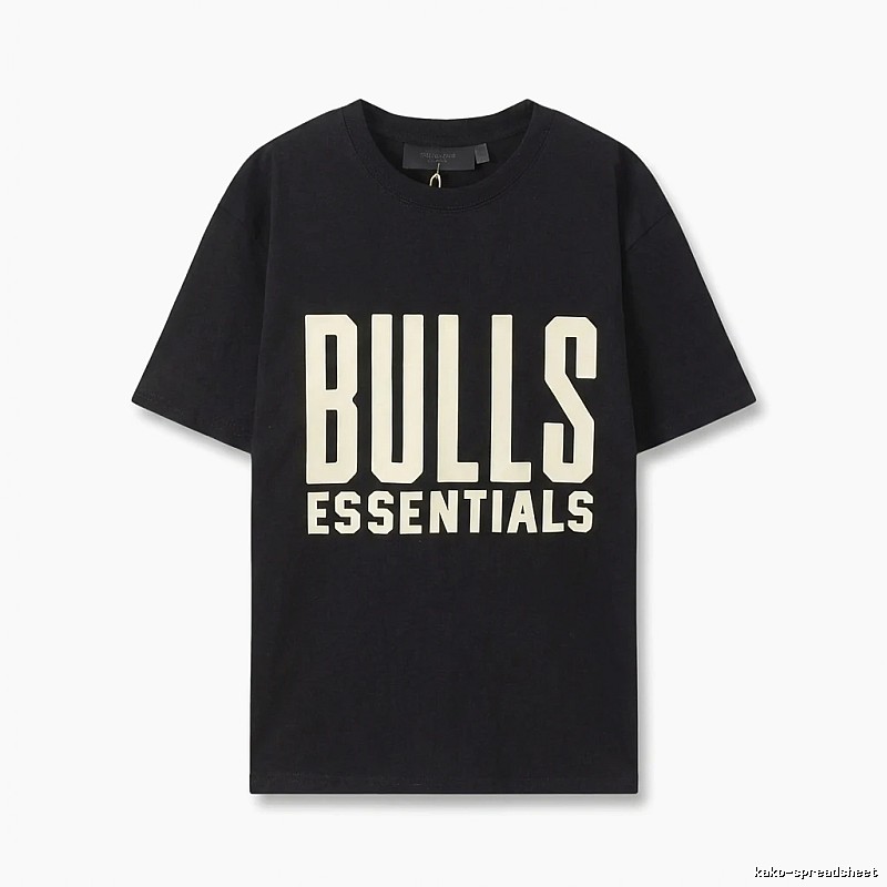 ESSENTIALS Bulls-style black T-shirt