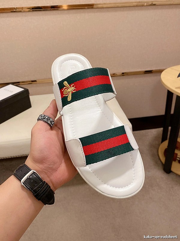 Gucci Vintage-style White Slide Sandals with Bee Webbing