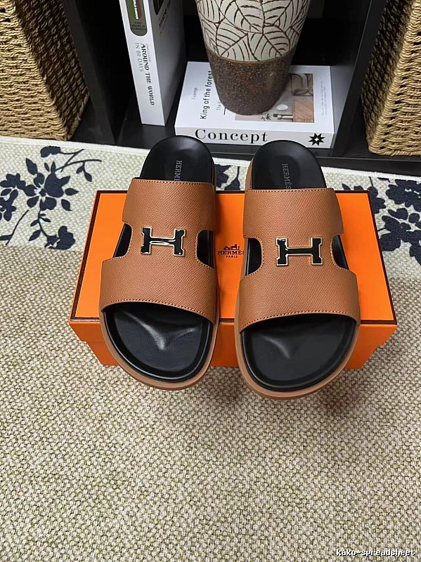 Hermès H-Buckle Minimalist Style Caramel Brown Slide Sandals
