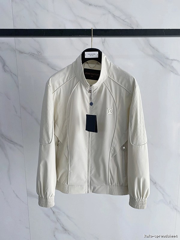 Light Jacket by Arc’teryx with Cream Zip Jacket with Small