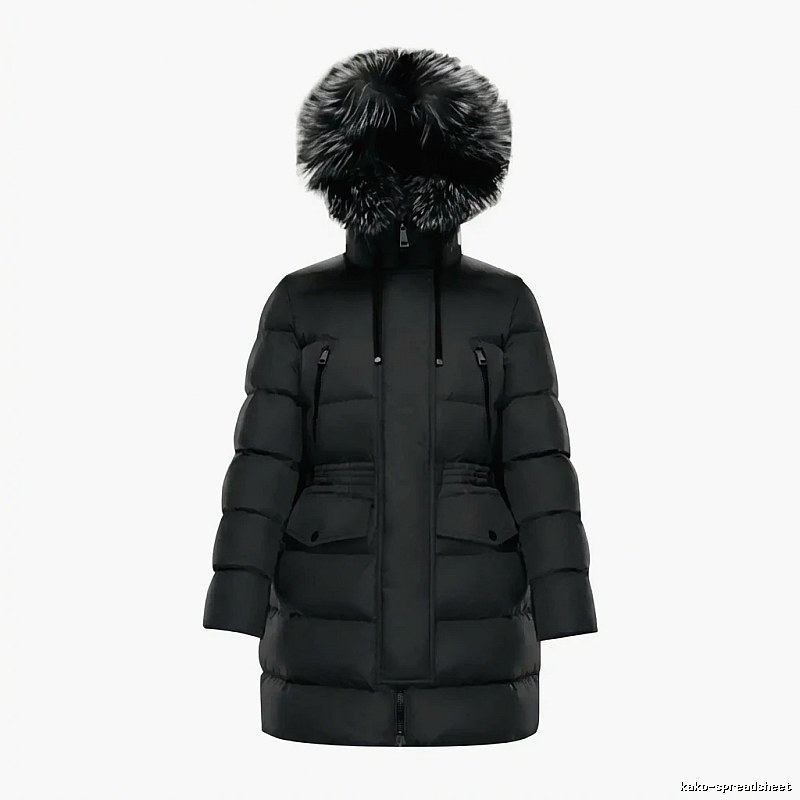 Long black down jacket of Moncler