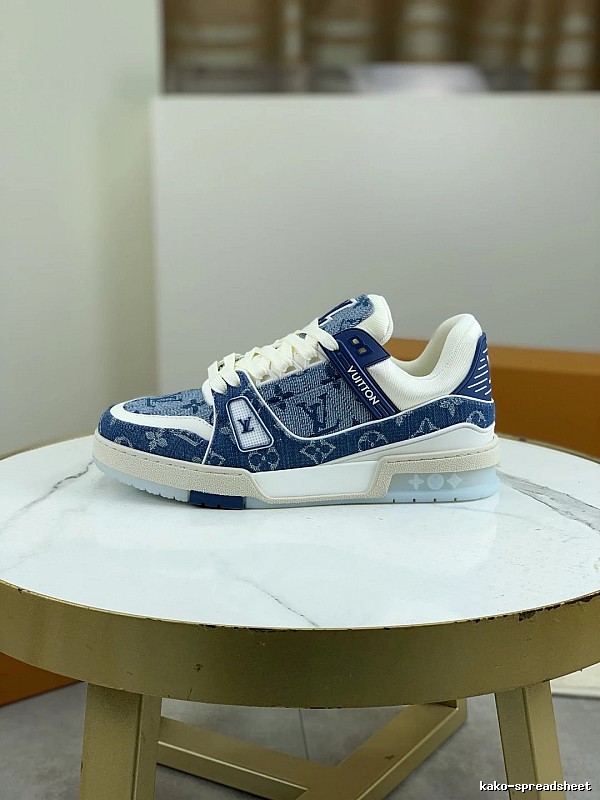 Louis Vuitton Blue Monogram Sneaker with Blue Monogram Low-top on Round Detail