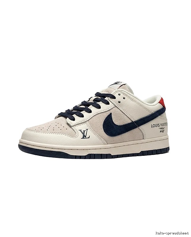 Nike Dunk Low retro-style sneakers