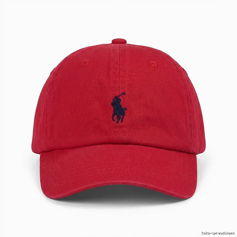 The classic and simple style red hat of Ralph Lauren