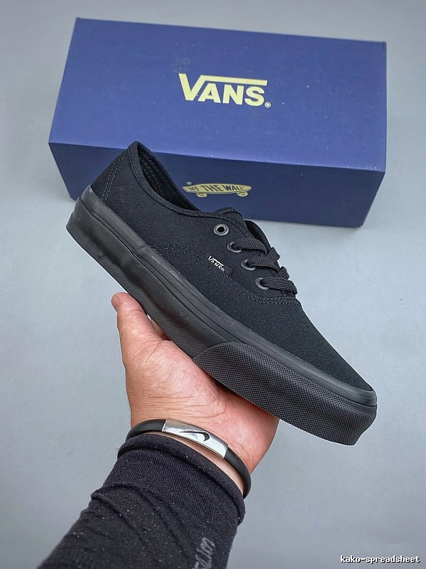 Vans Black Skate Sneakers, Classic Foxing