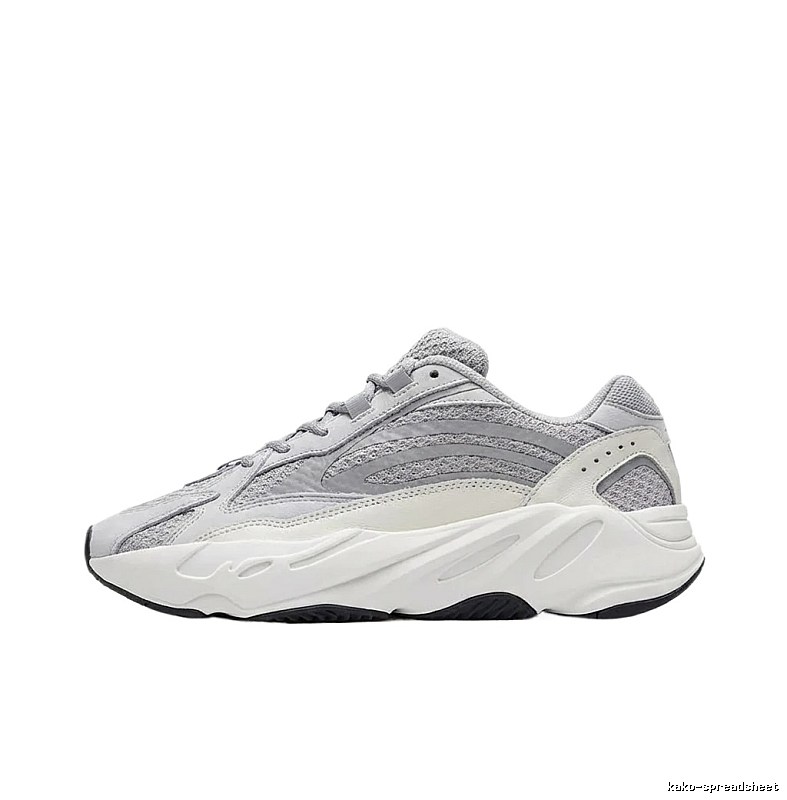 Yeezy retro gray and white sports shoes